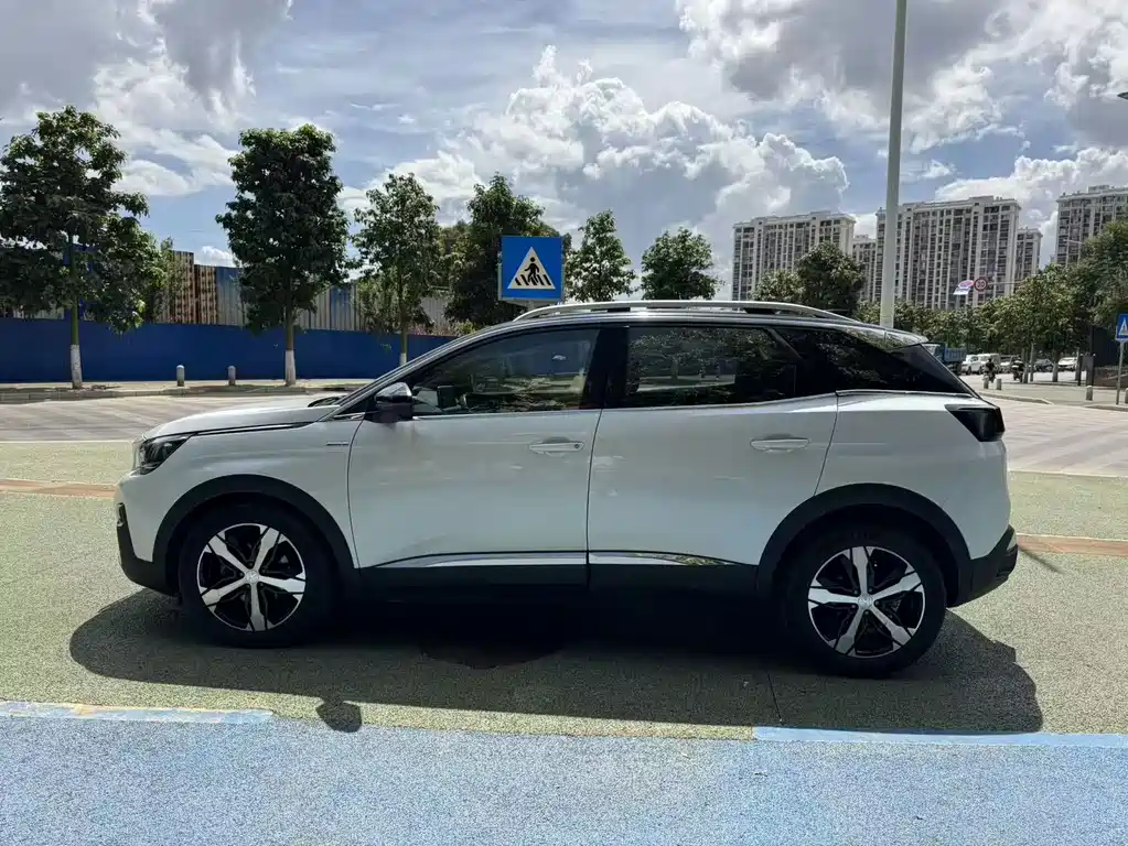 Peugeot 4008 — миниатюра 7
