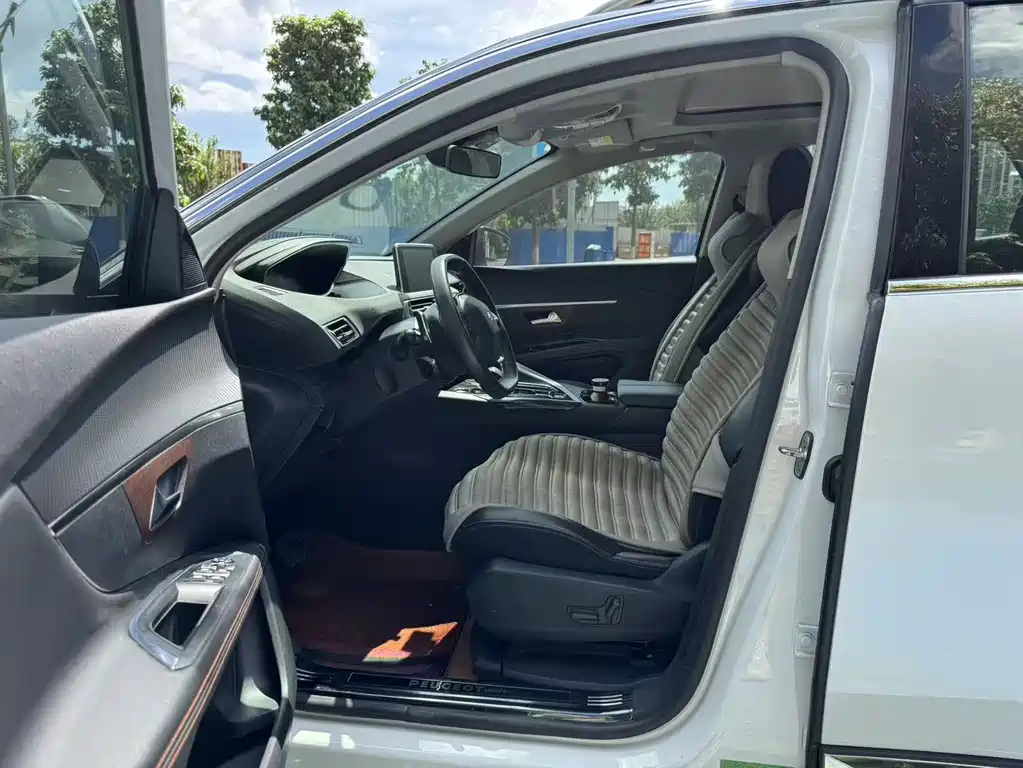 Peugeot 4008 — миниатюра 10