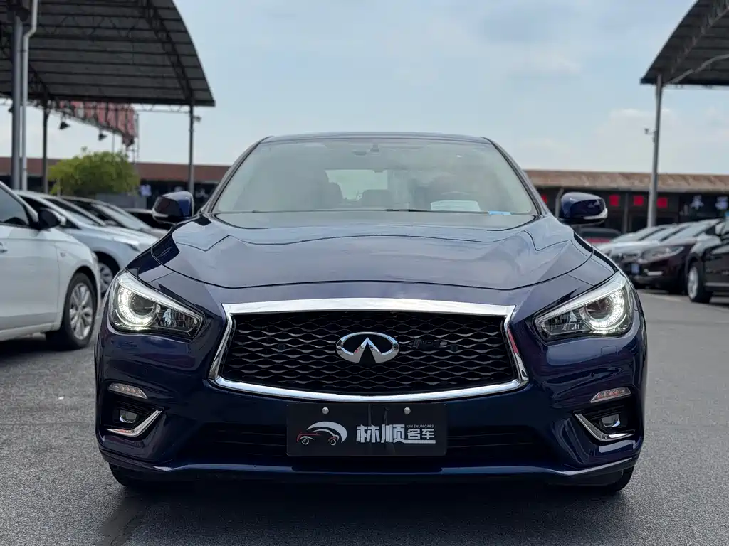 INFINITI Q50L