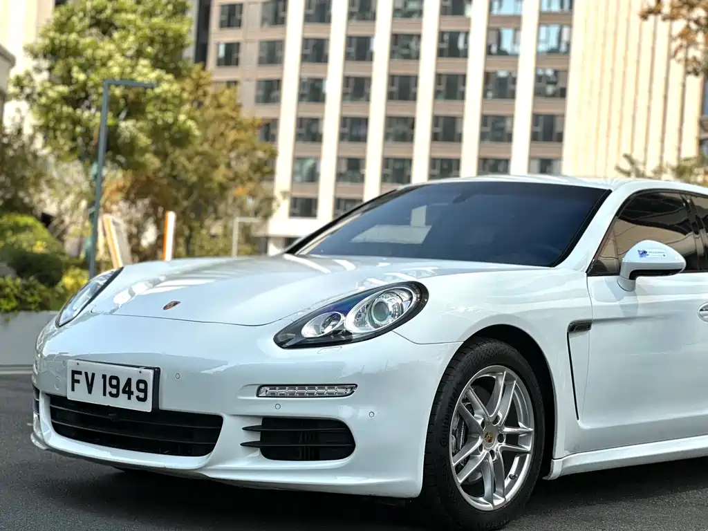 Porsche Panamera — миниатюра 3