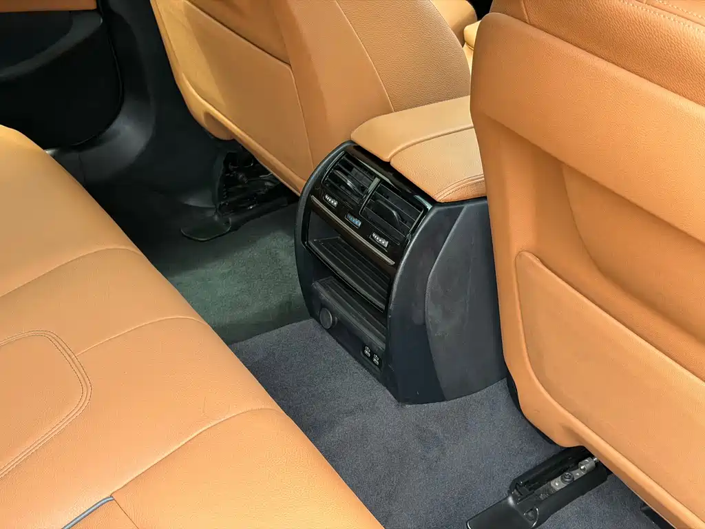 BMW 5 Series (Import) — миниатюра 14