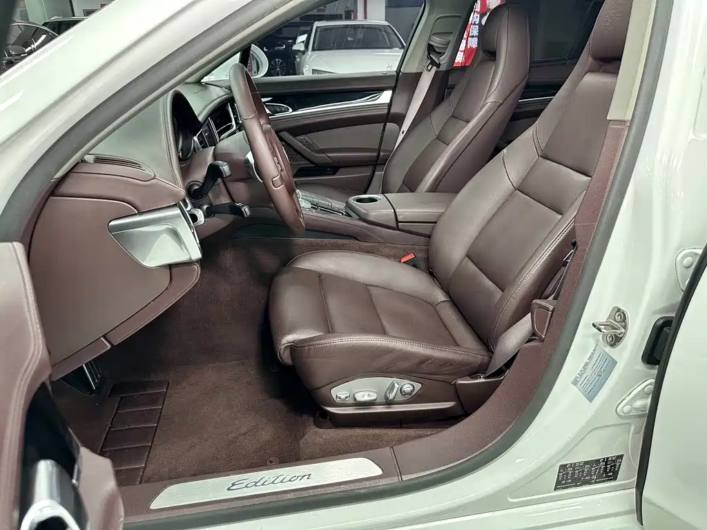 Porsche Panamera — миниатюра 21