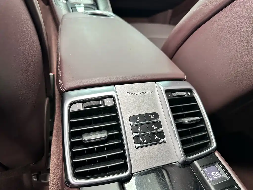 Porsche Panamera — миниатюра 37