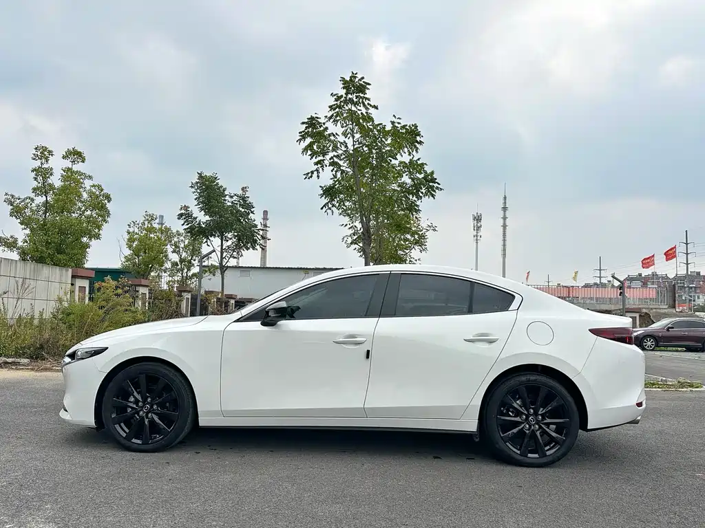 Mazda 3 Axela — миниатюра 9