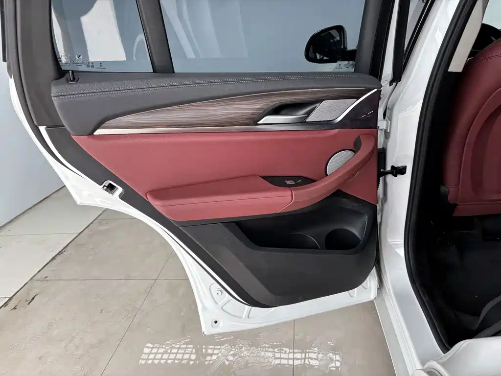 BMW X3 — миниатюра 19
