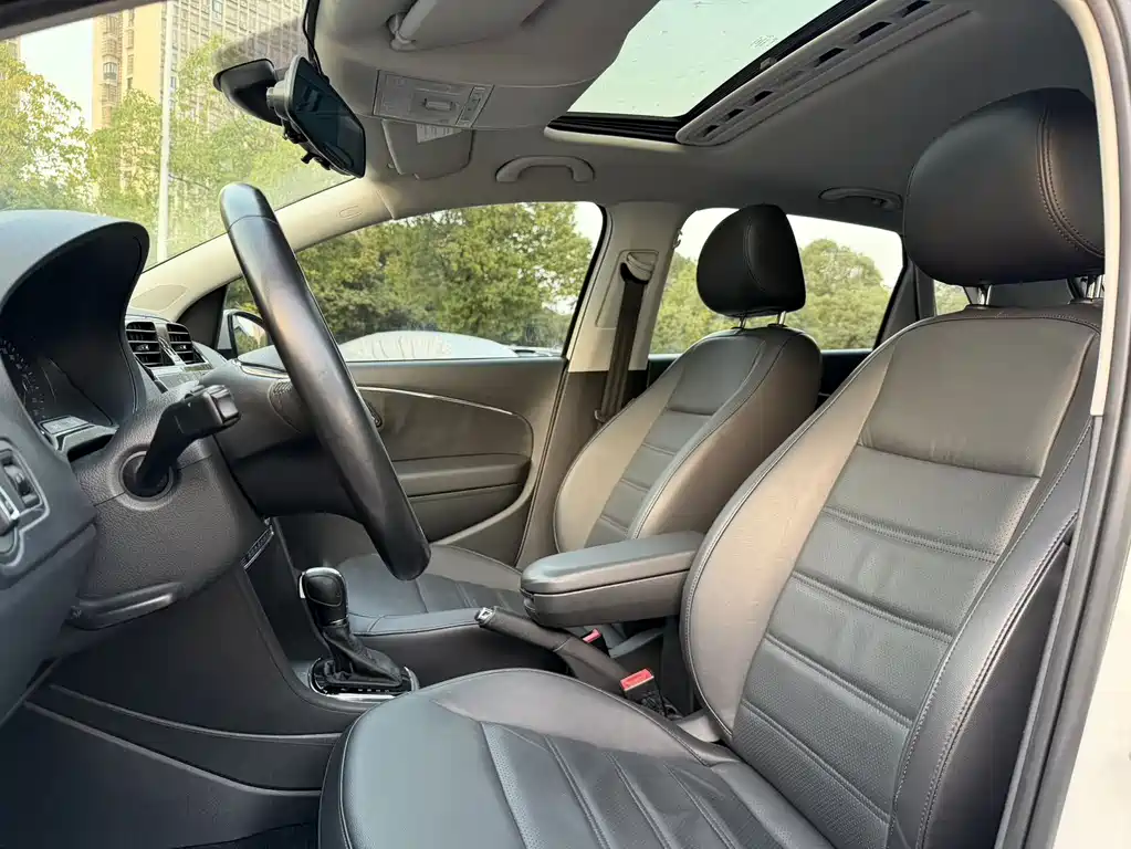 Volkswagen Polo — миниатюра 8