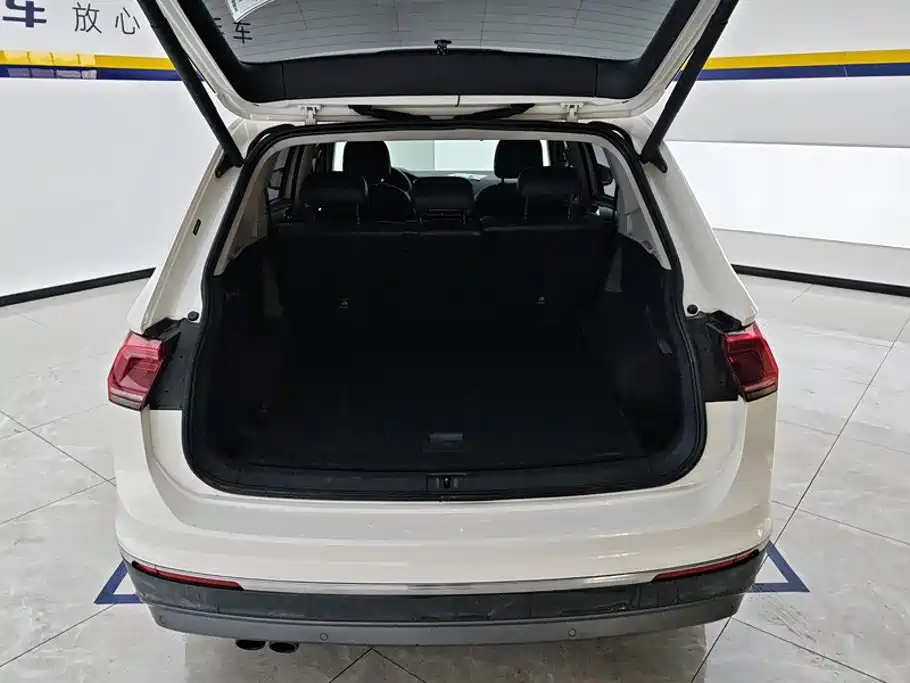 Volkswagen Tiguan L — миниатюра 4