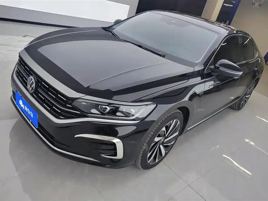Volkswagen Passat 2023