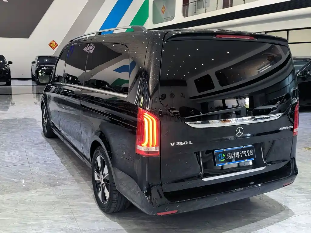 Mercedes-Benz V-Class — миниатюра 16