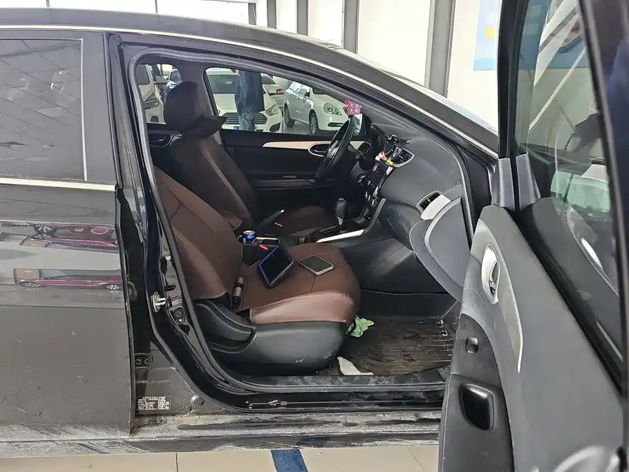 Nissan Sylphy — миниатюра 8
