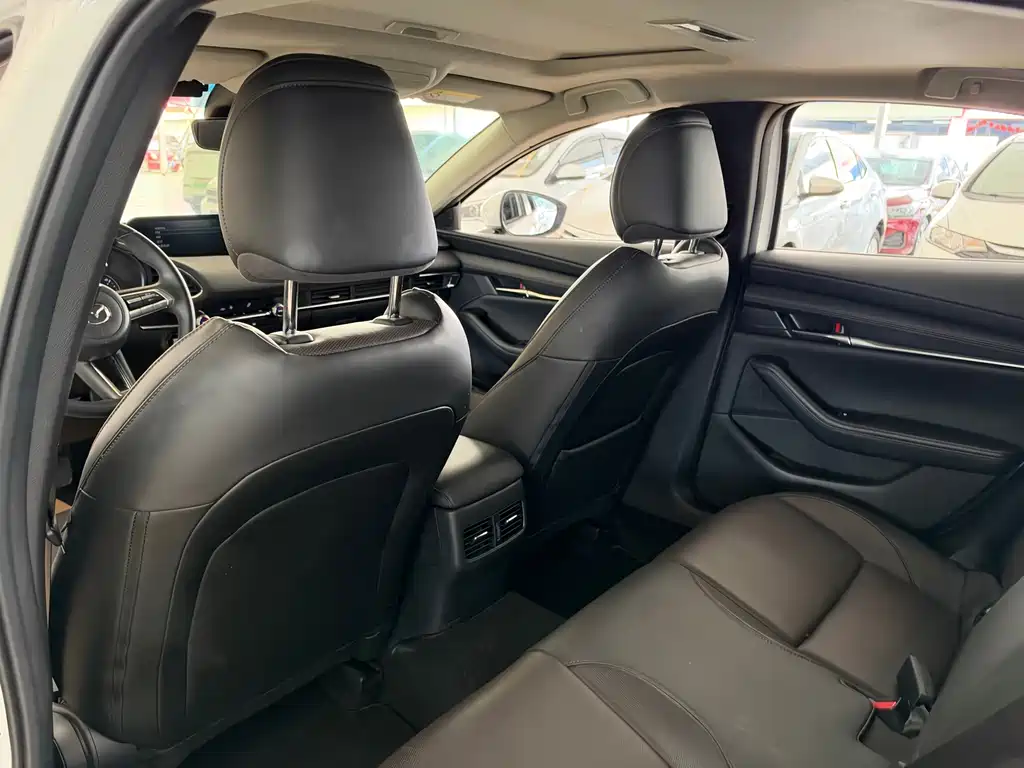 Mazda 3 Axela — миниатюра 19
