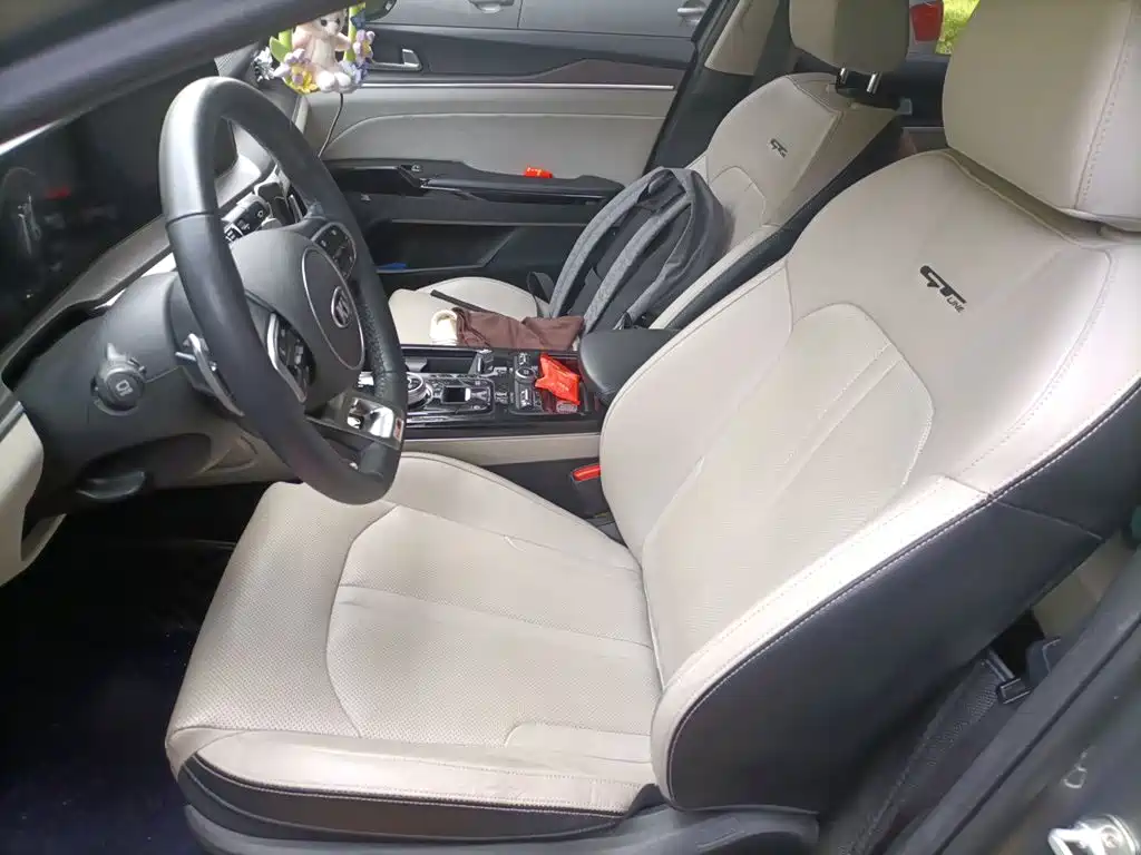 Kia K5 — миниатюра 16