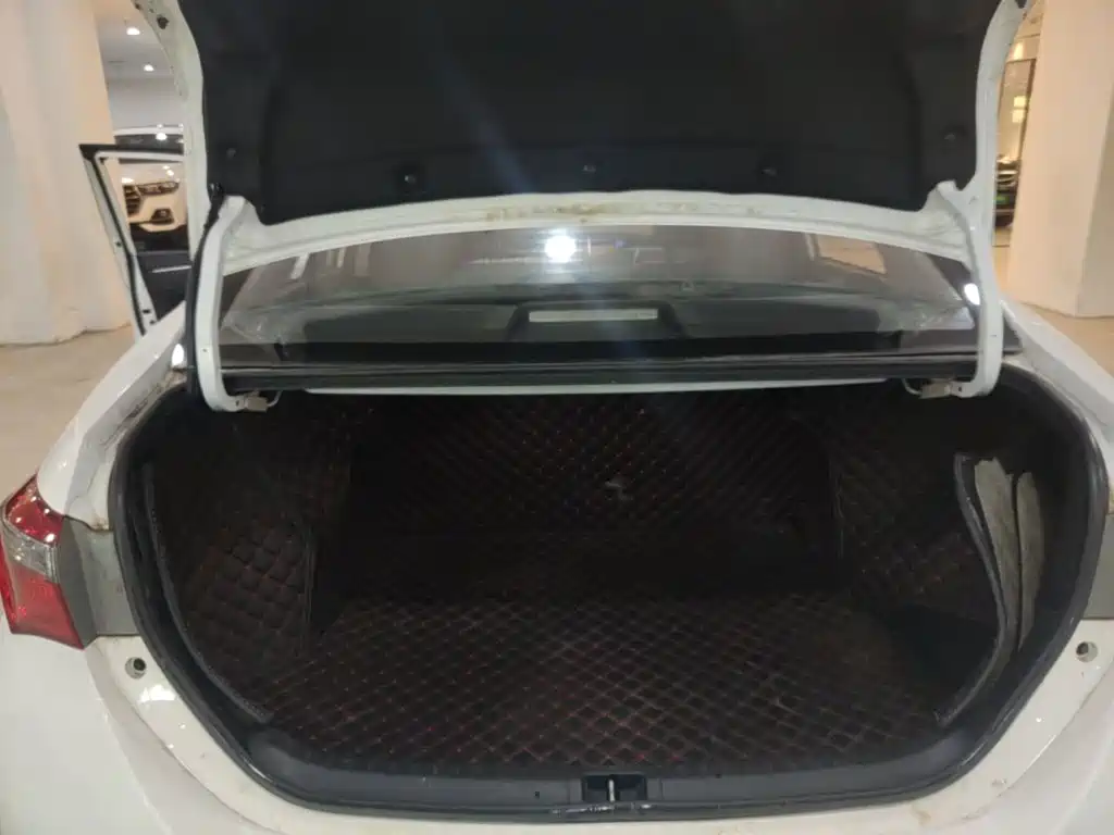 Toyota Corolla — миниатюра 15