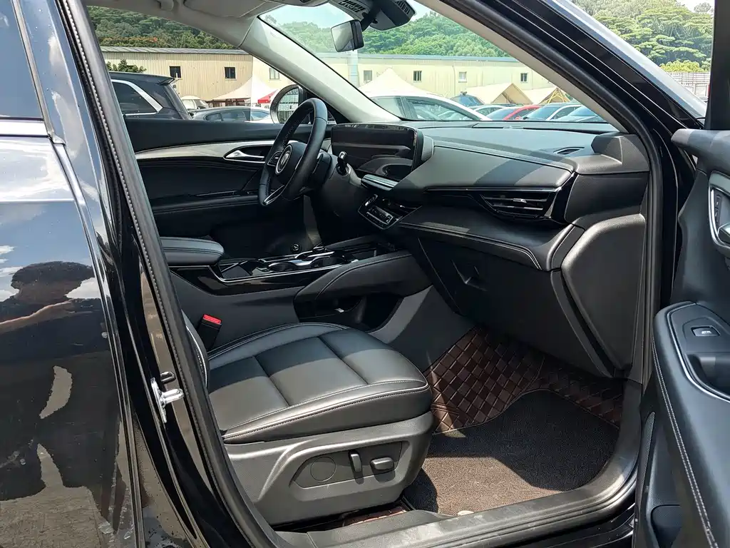 Buick Envision Plus — миниатюра 16