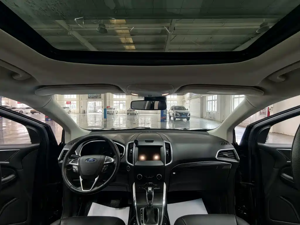 Ford Edge — миниатюра 14