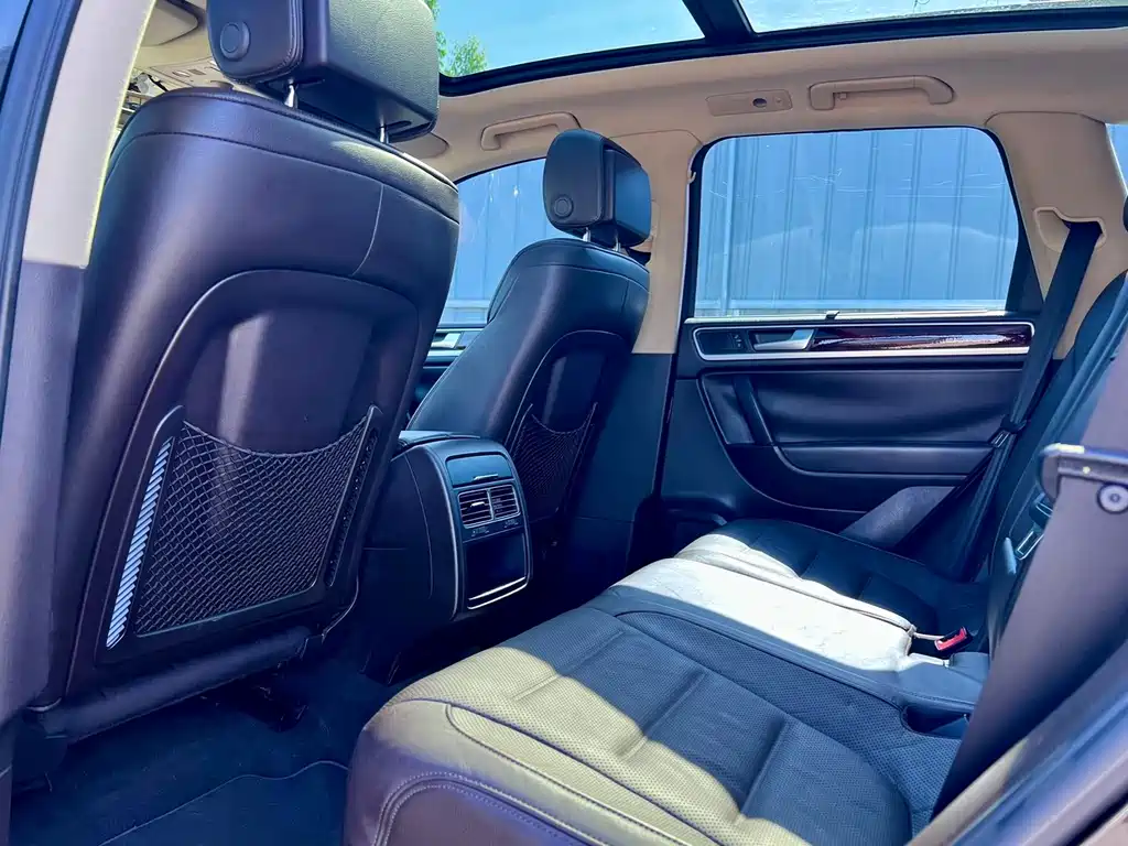 Volkswagen Touareg — миниатюра 10