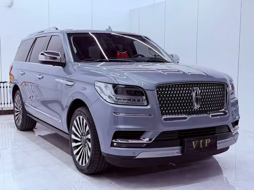Lincoln Navigator — миниатюра 3