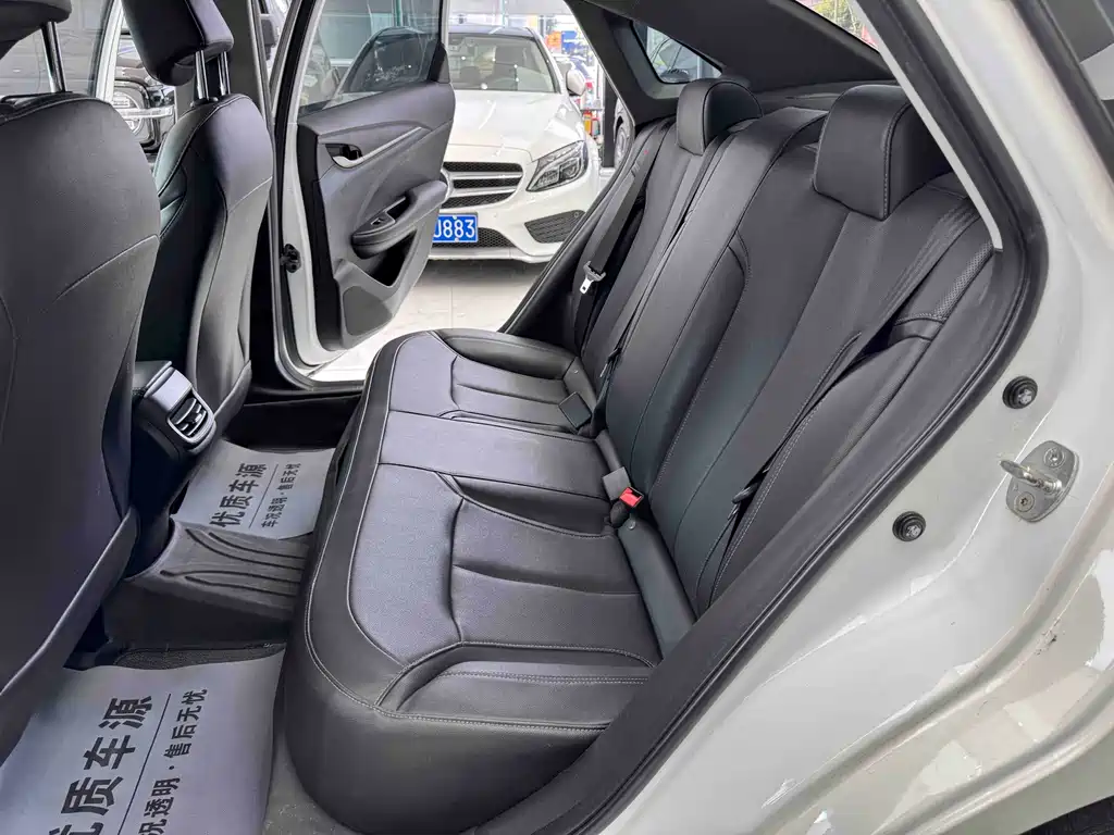Buick Excelle — миниатюра 8