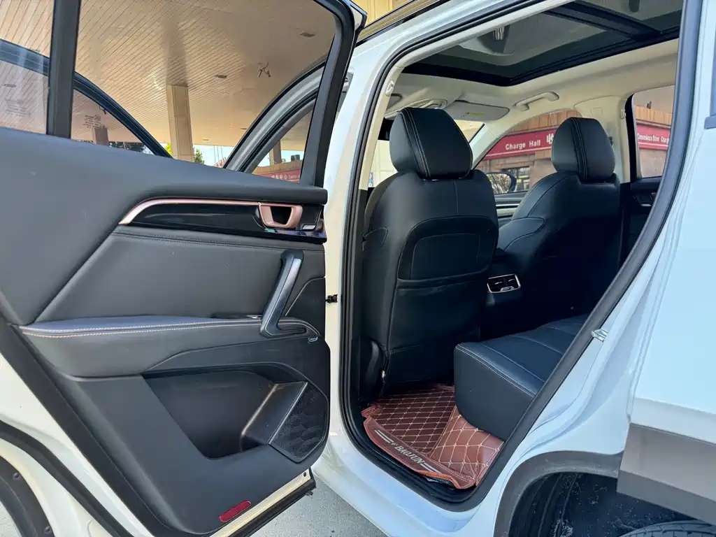 Baojun RS-5 — миниатюра 8