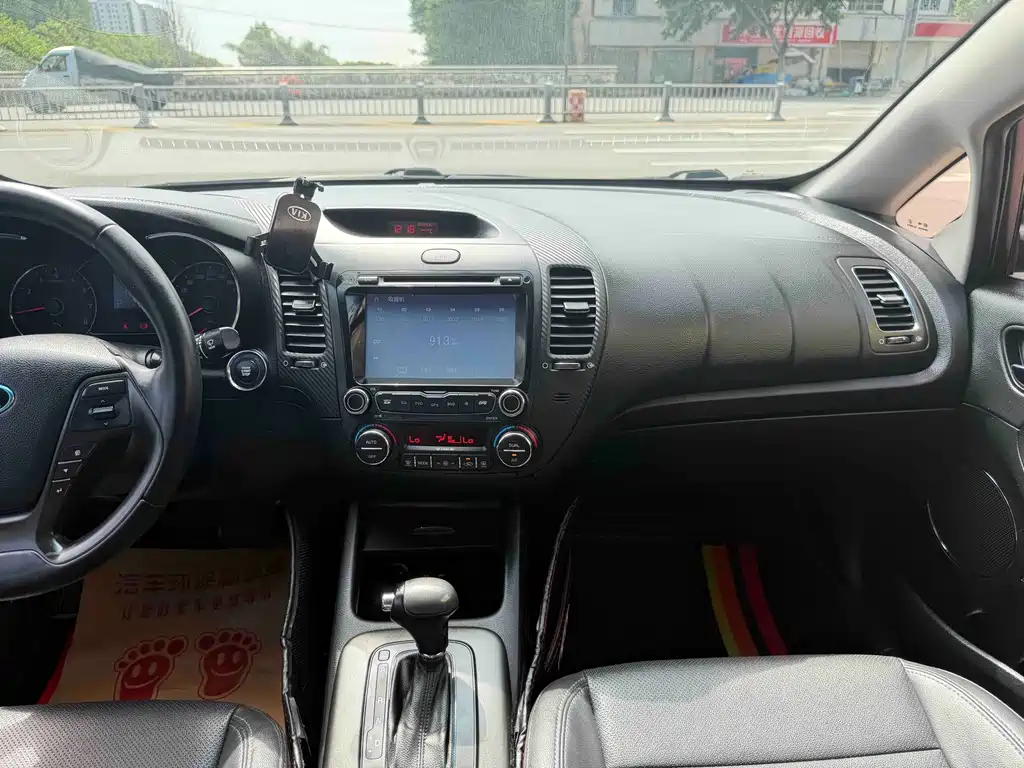 Kia K3 — миниатюра 10