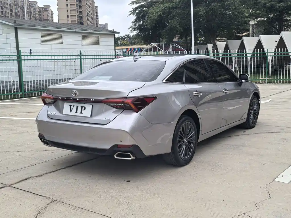 Toyota Avalon — миниатюра 7
