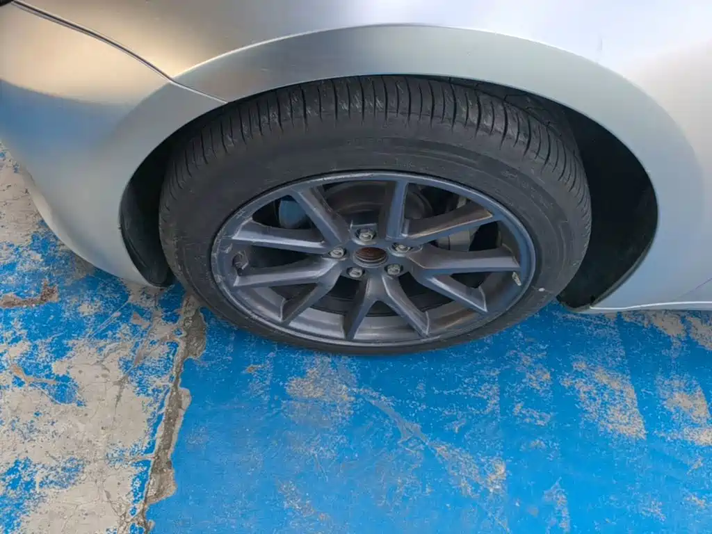 Tesla Model 3 — миниатюра 23