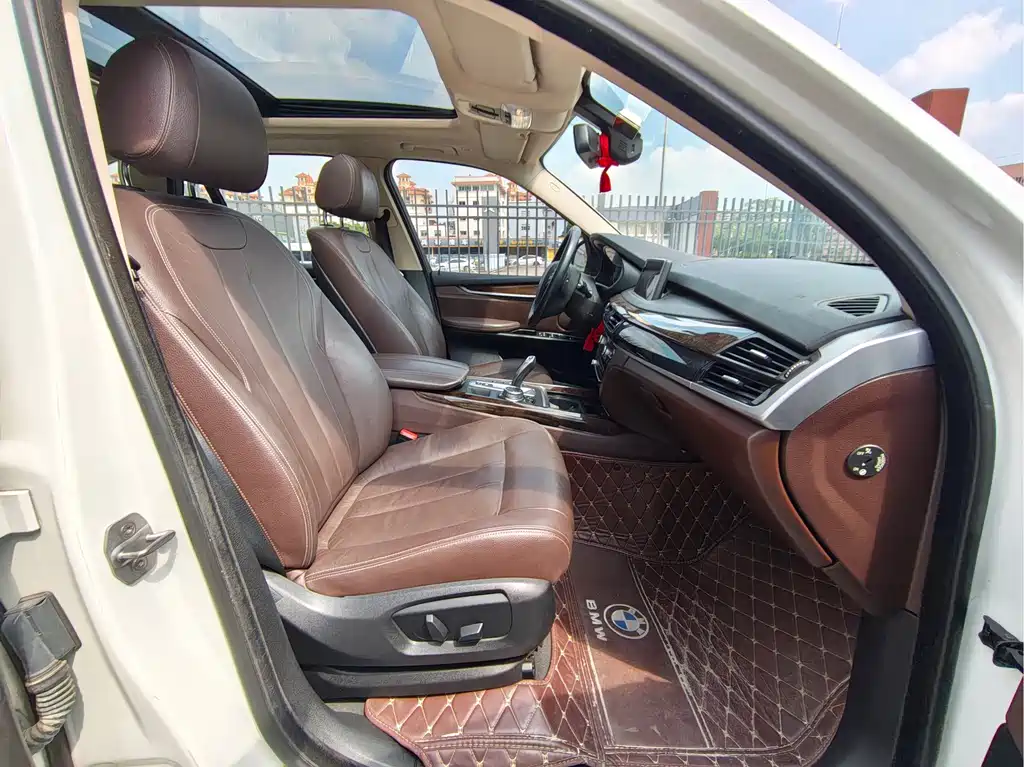 BMW X5 (Import) — миниатюра 9