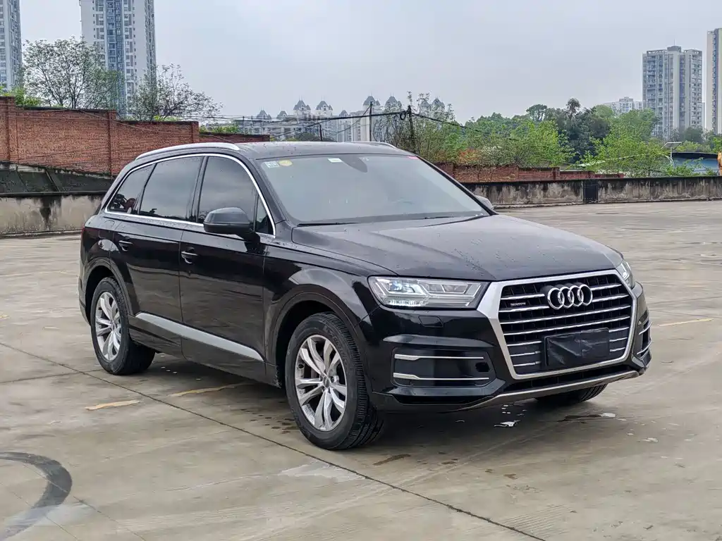 Audi Q7 — миниатюра 3