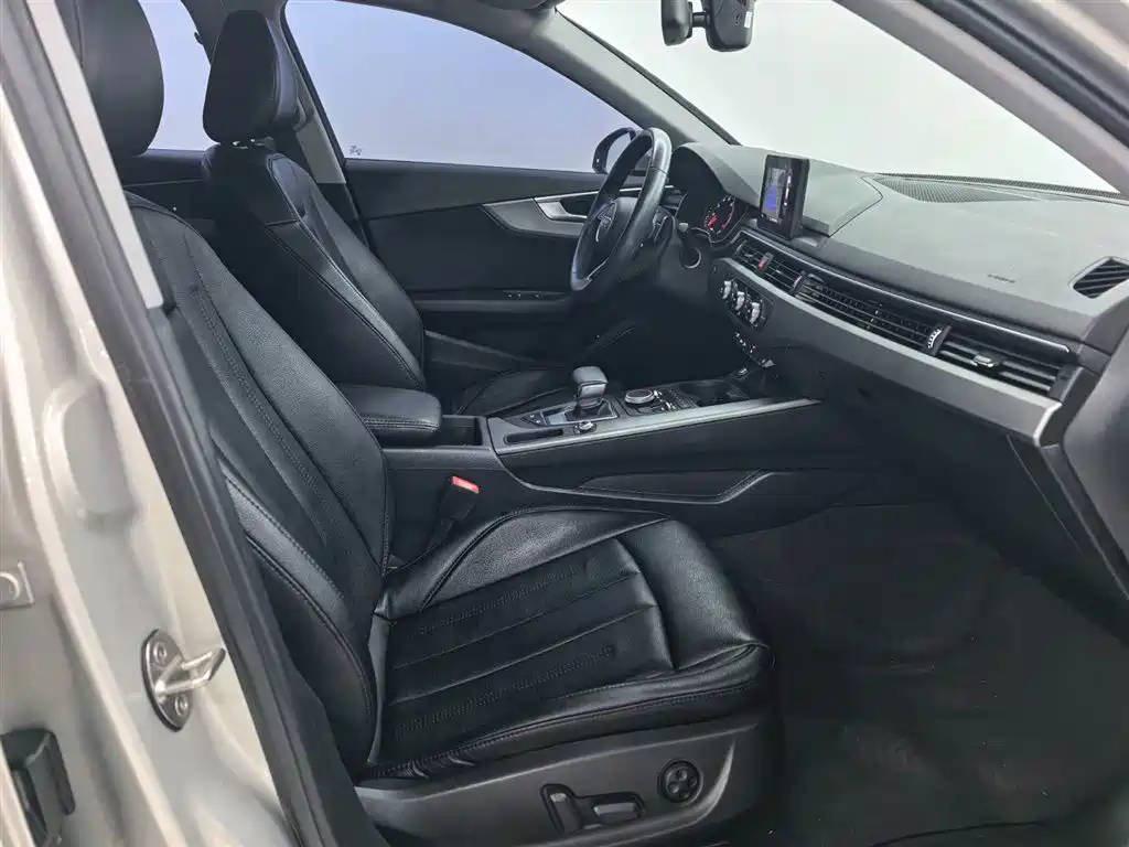 Audi A4L — миниатюра 13