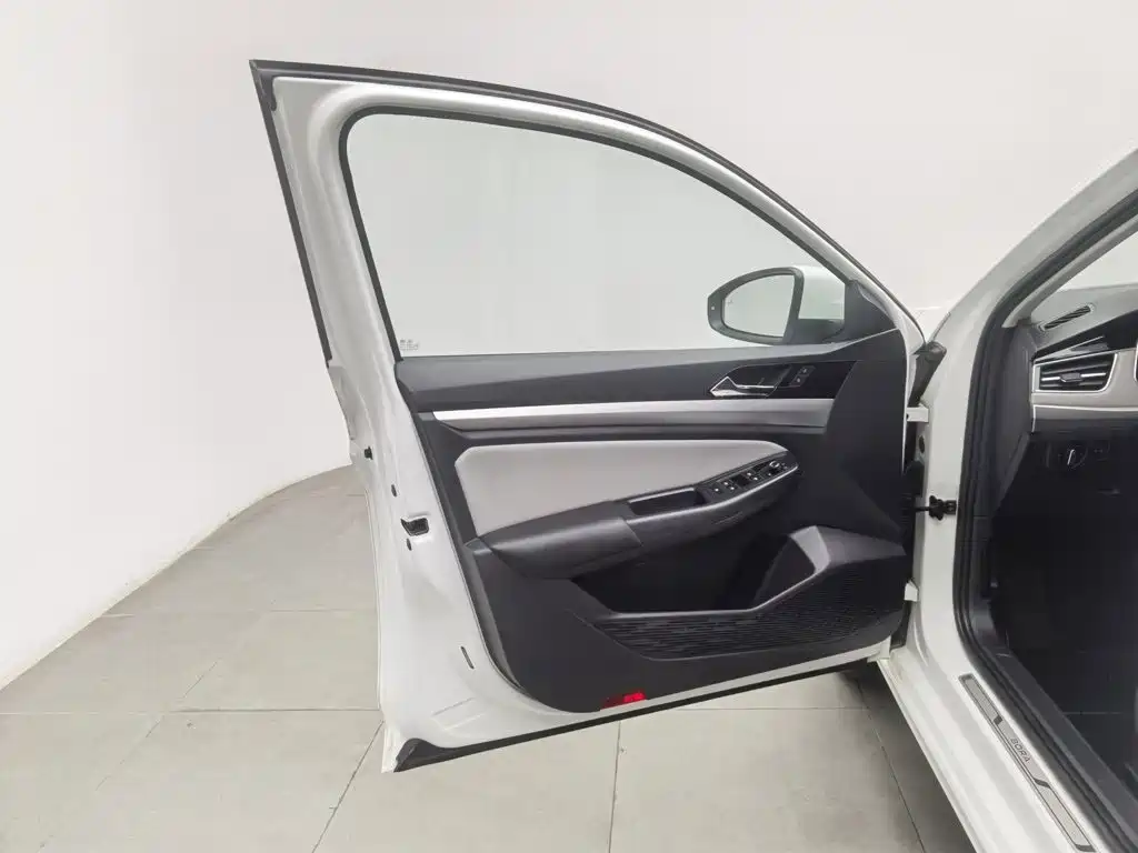 Volkswagen Bora — миниатюра 8