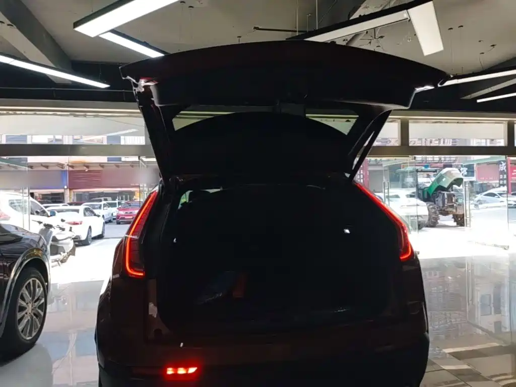 Cadillac XT4 — миниатюра 19