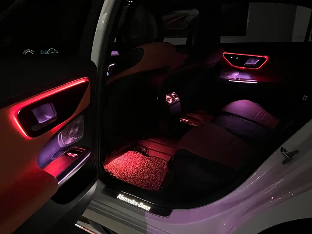 Mercedes-Benz C-Class — миниатюра 15