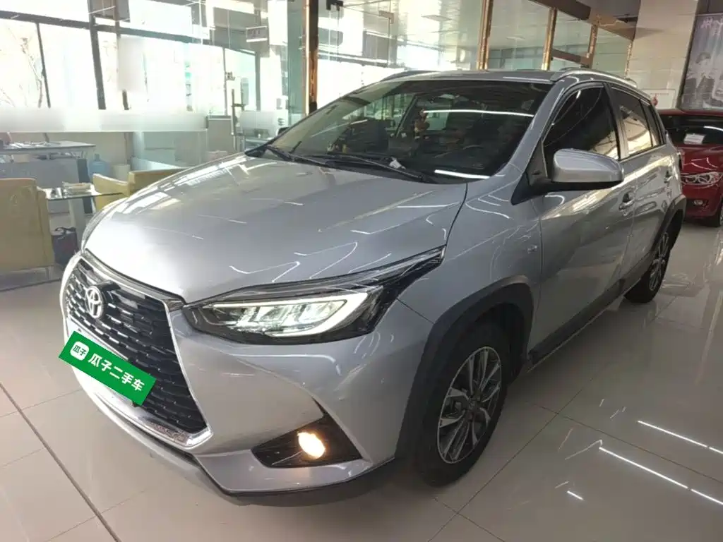 Toyota Yaris L — миниатюра 2