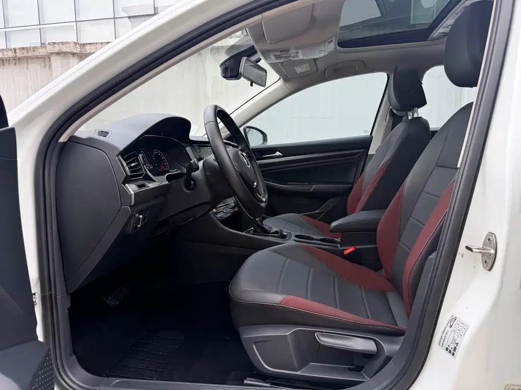 Volkswagen Bora — миниатюра 4