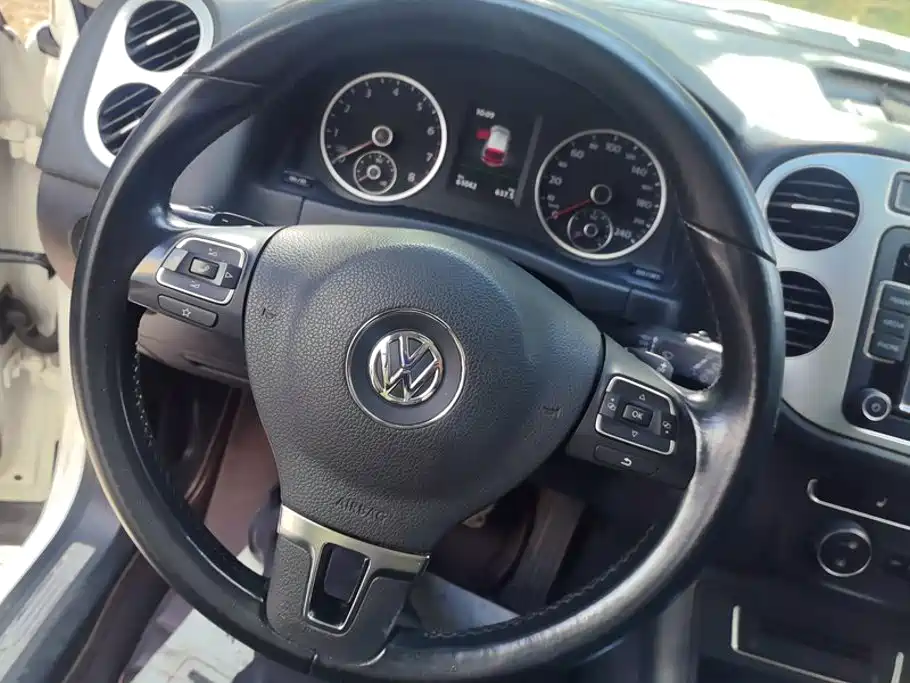 Volkswagen Tiguan — миниатюра 15