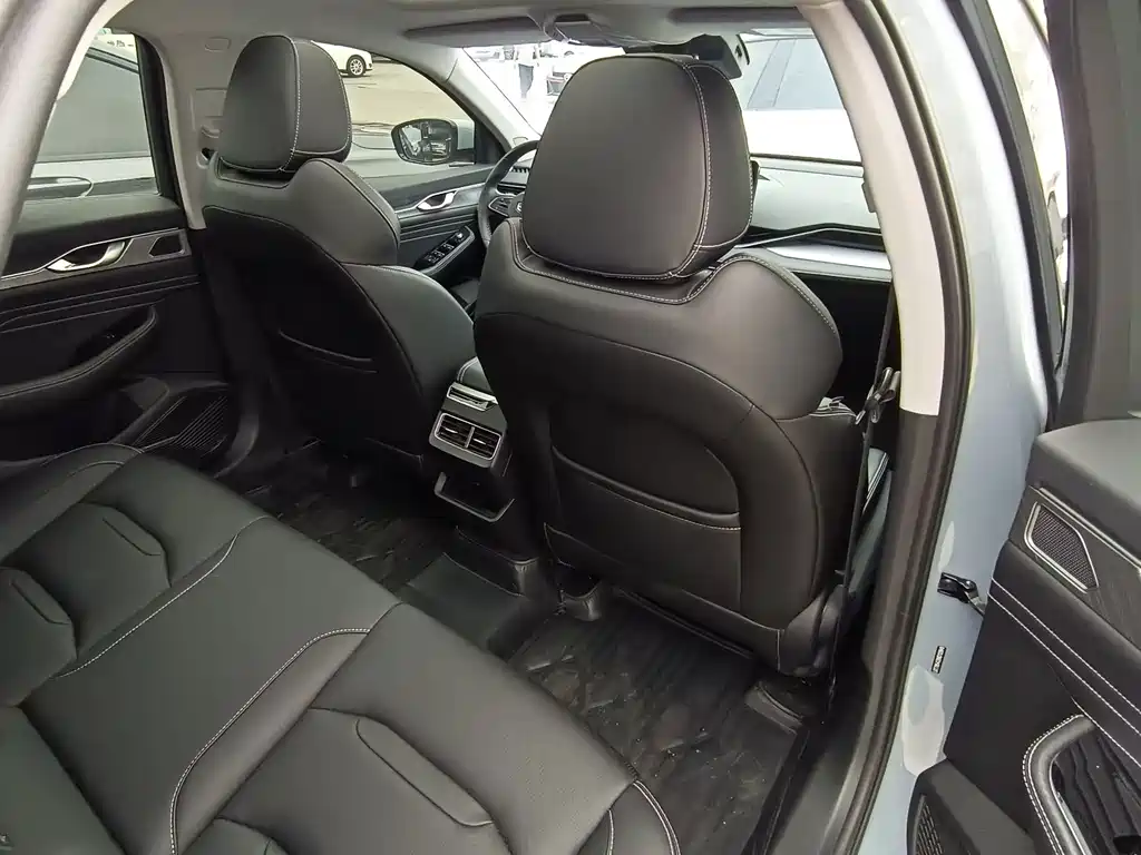 Geely Xingrui — миниатюра 8