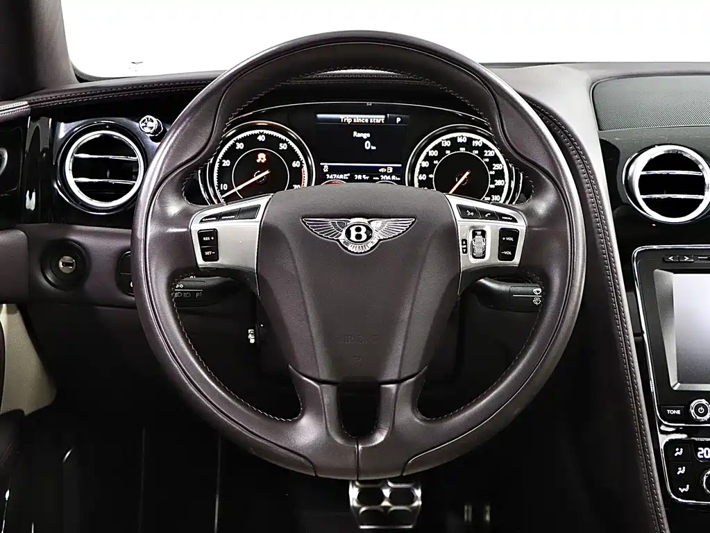 Bentley Flying Spur — миниатюра 10