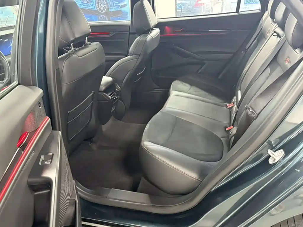 Ford Mondeo — миниатюра 24