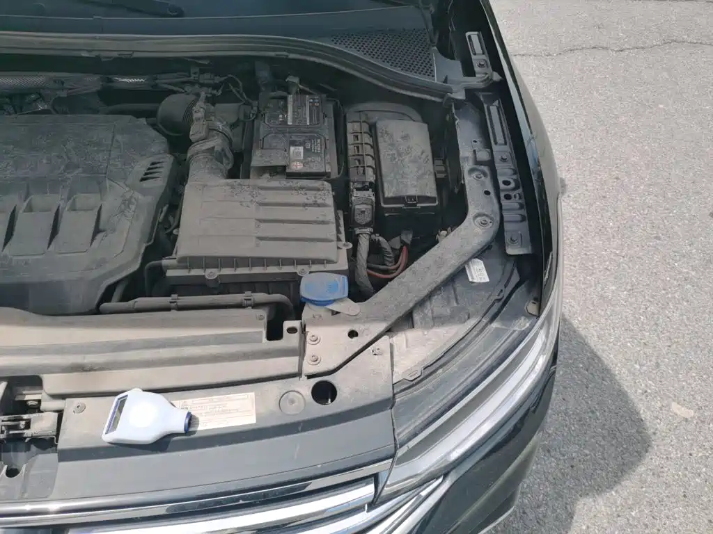 Volkswagen Tiguan L — миниатюра 22