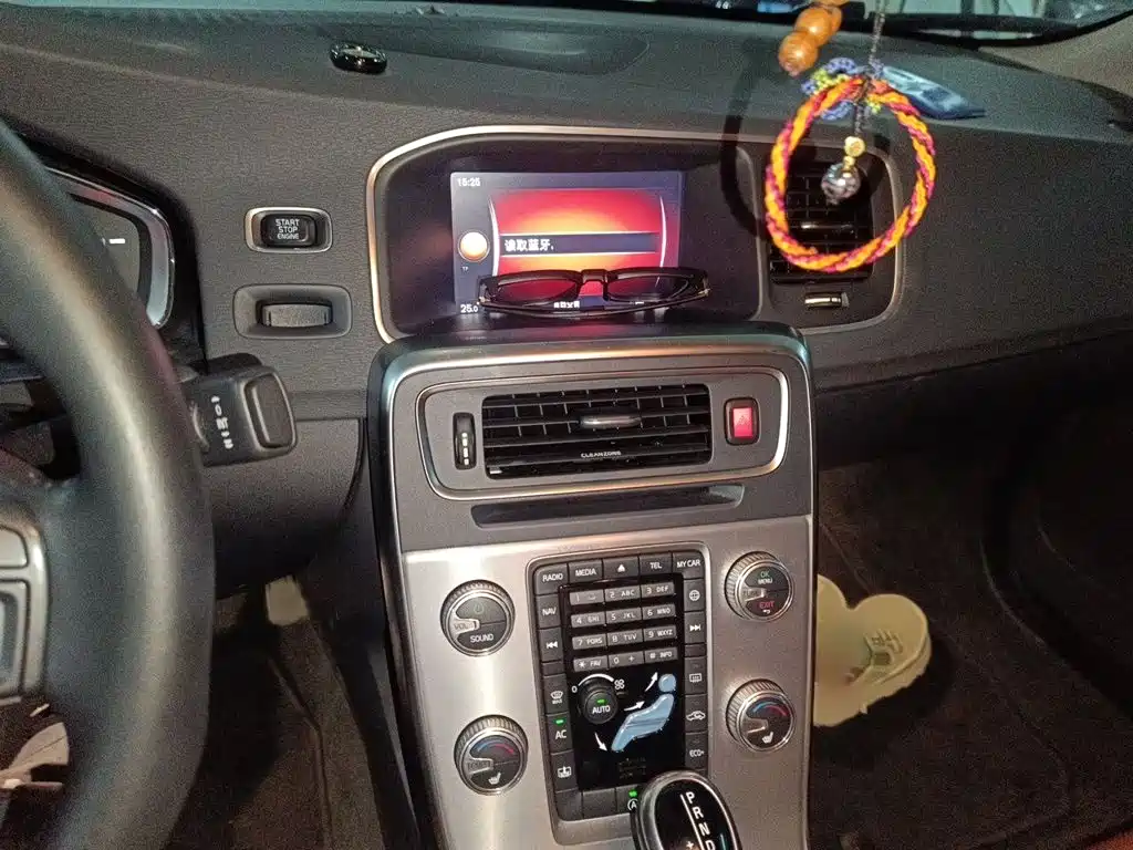 Volvo S60 — миниатюра 6