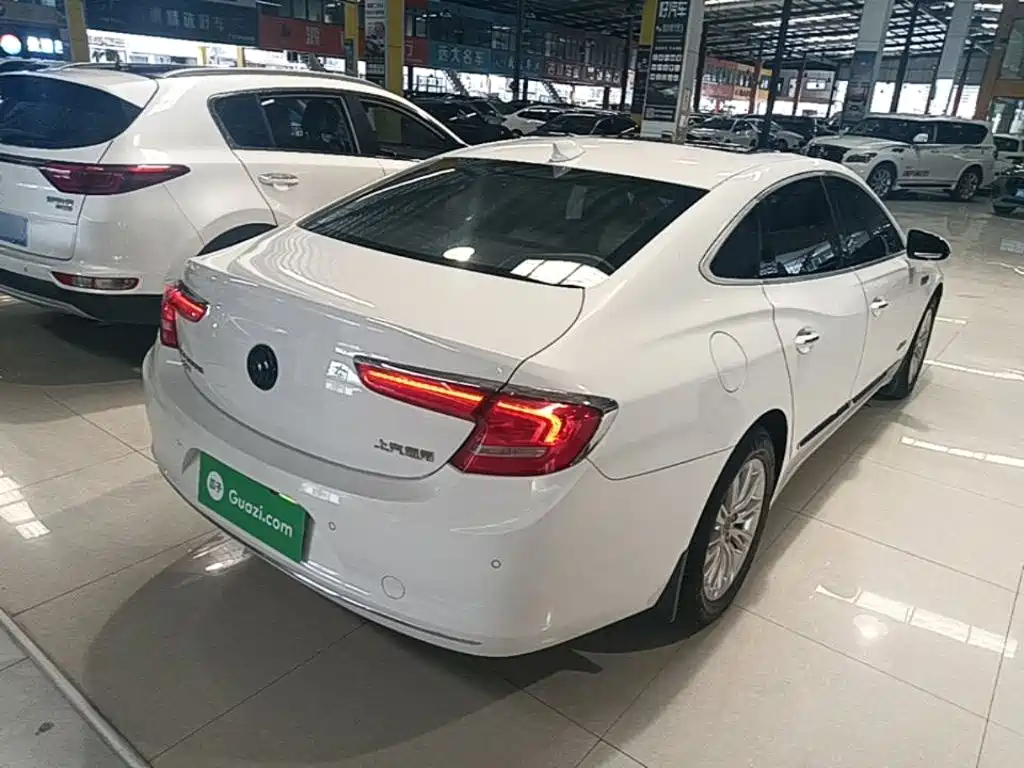 Buick LaCrosse — миниатюра 7