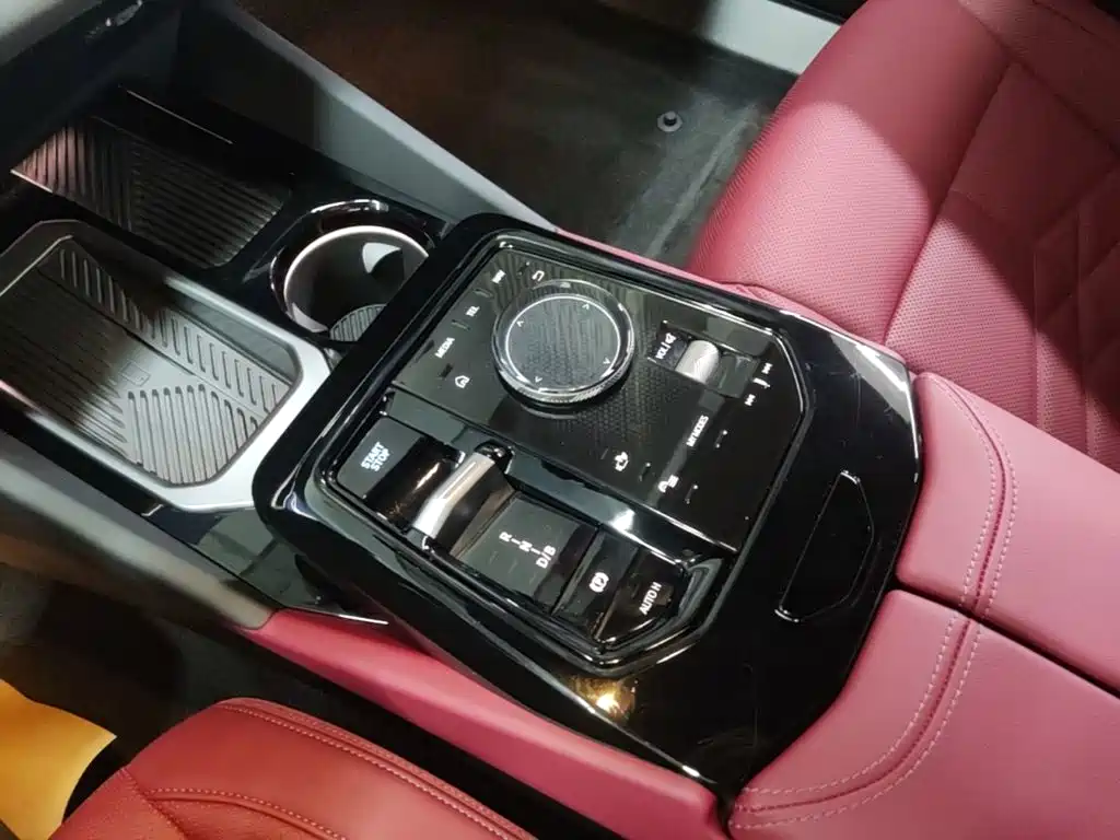 BMW i5 — миниатюра 14
