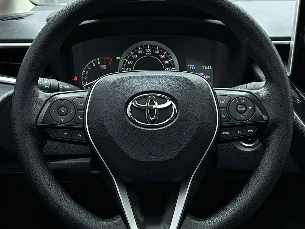 Toyota Corolla — миниатюра 12