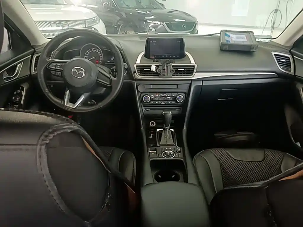 Mazda 3 Axela — миниатюра 10