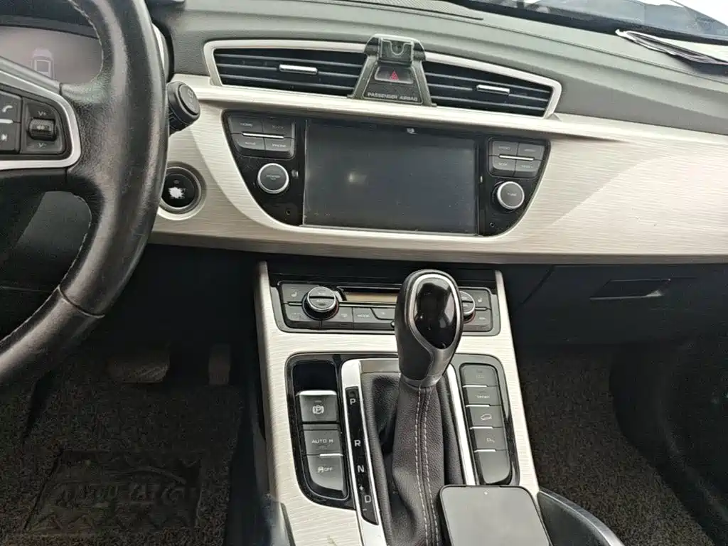 Geely Boyue — миниатюра 13