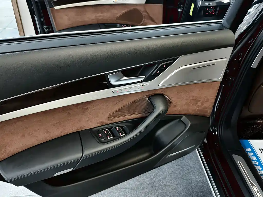 Audi A8 — миниатюра 9