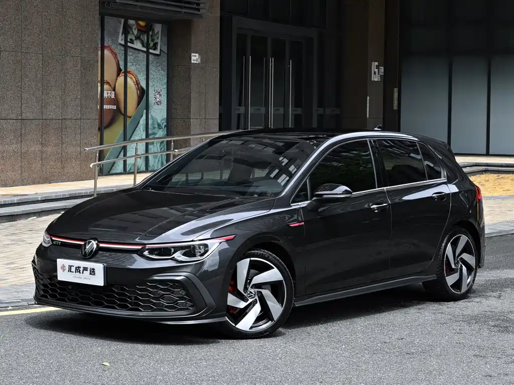 Volkswagen Golf GTI