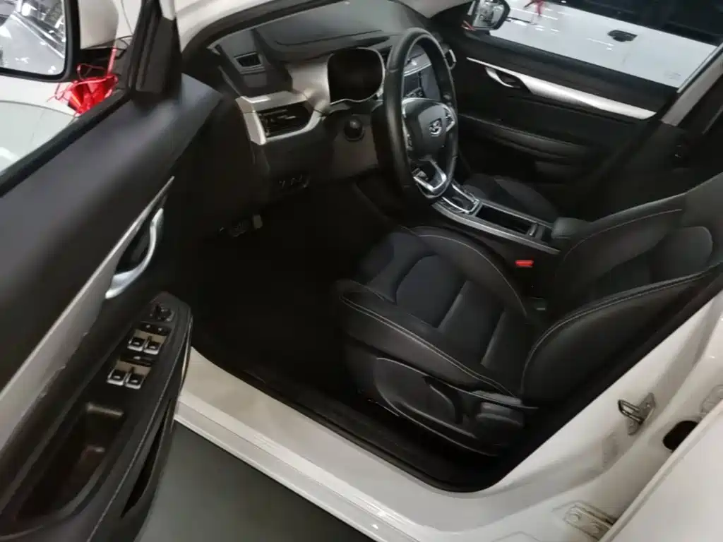 Geely Emgrand — миниатюра 16