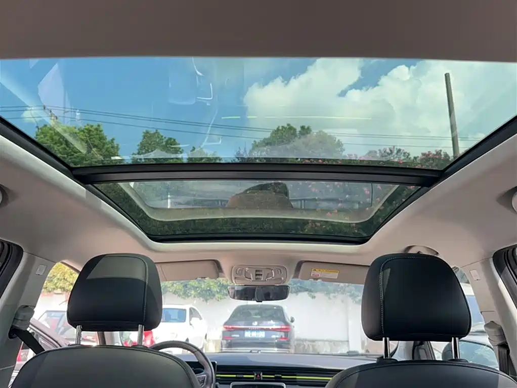 ROEWE  RX5 NEW ENERGY