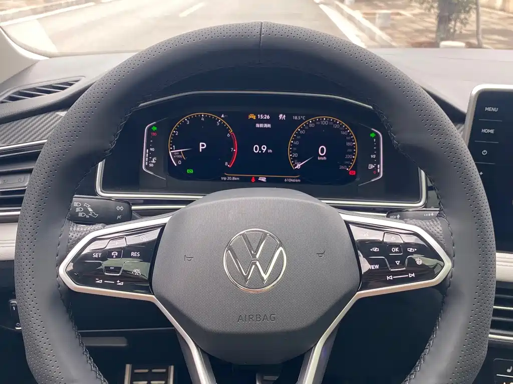 Volkswagen Tiguan L — миниатюра 12